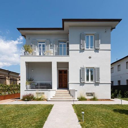 לוקה Villa Fedora Luxury Suites מראה חיצוני תמונה